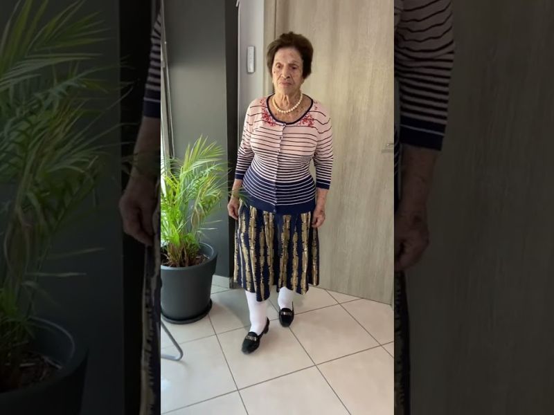 elachista epembatike rompotike